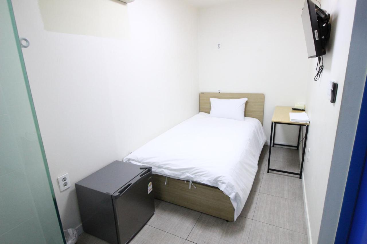 Hotel Golden Park Myeongdong Σεούλ Εξωτερικό φωτογραφία